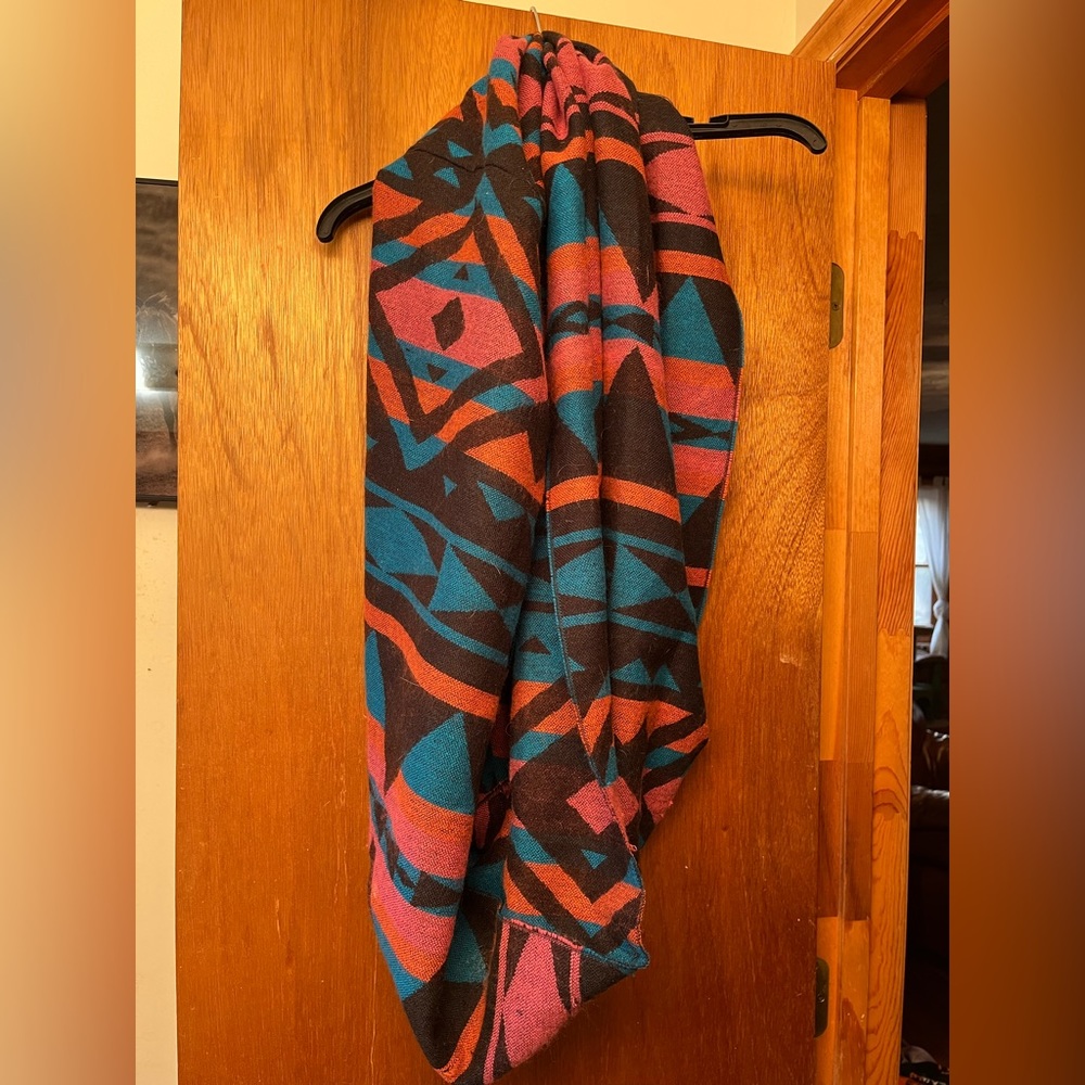 Infinity scarf - Picture 3 of 3
